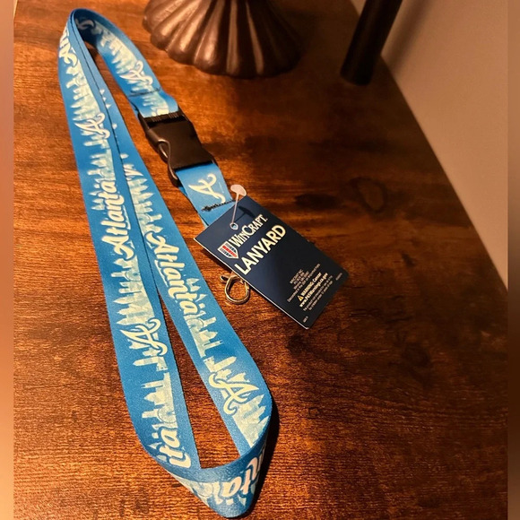 NWT Atlanta Braves Lanyard - Picture 1 of 3